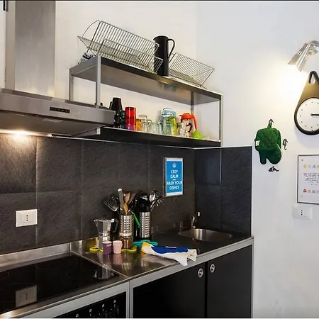 Hostel Jonathan House